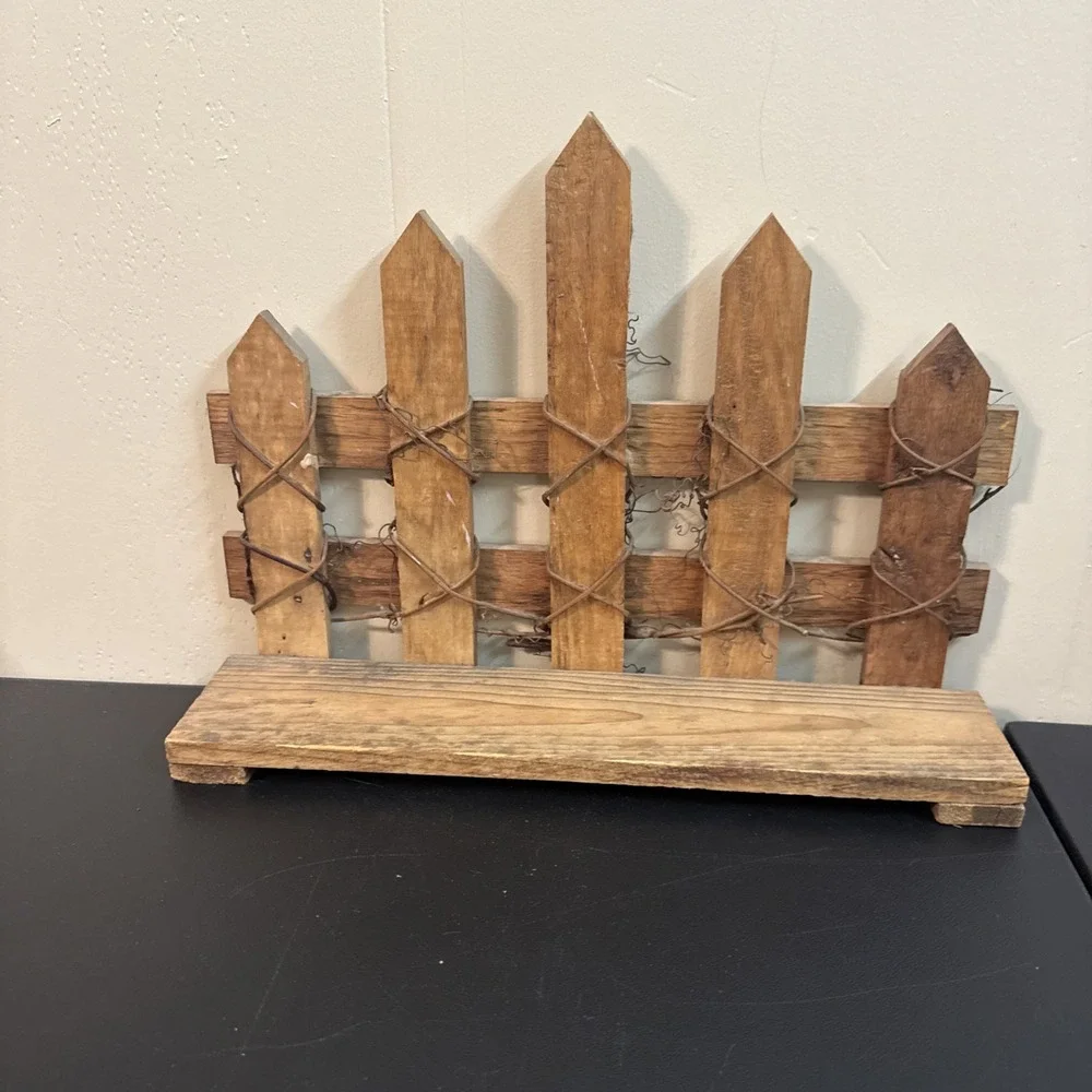 N/A vintage wooden